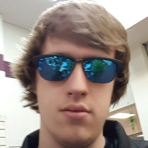 Meet your Posher, Riley